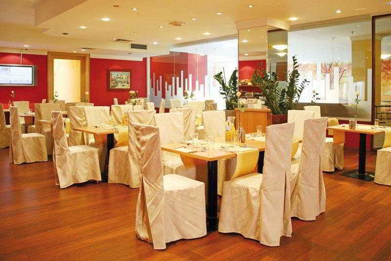 Dion Hotel Φίλλαχ Εστιατόριο φωτογραφία